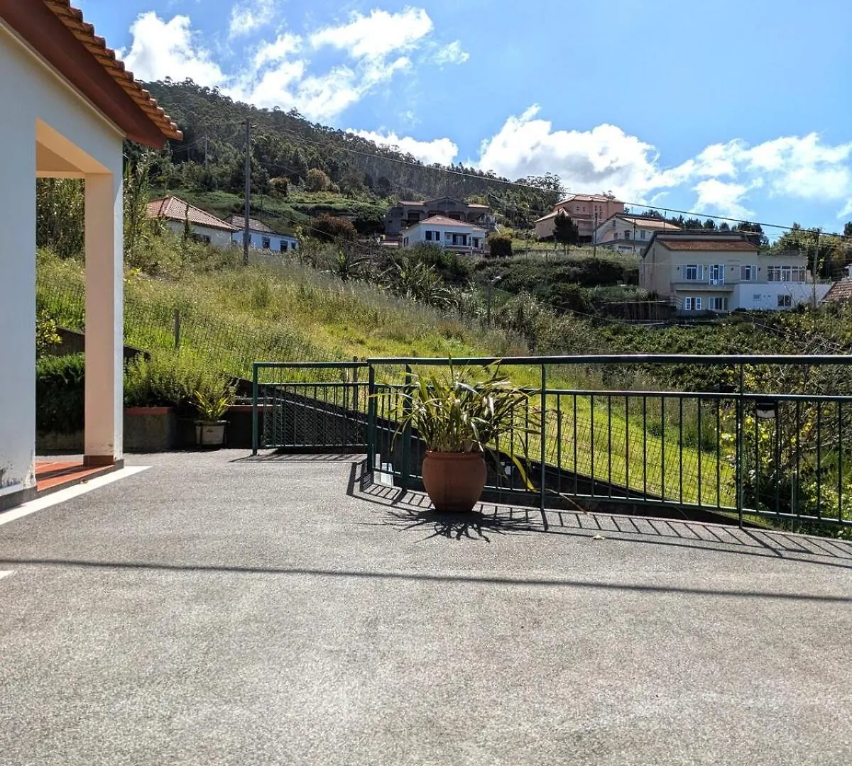 Monte Gordo Accommodation Ribeira Brava